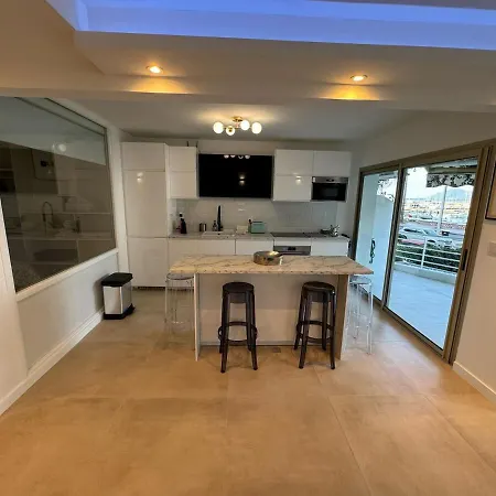Le Romance - Palm - Sea View - Wi-fi - Air Conditioning Apartment